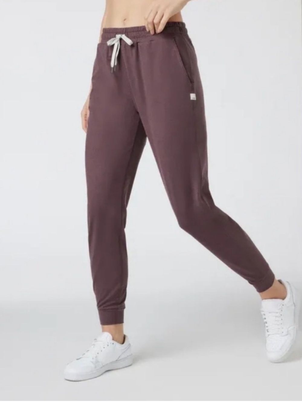 Vuori Women's Performance Slim Jogger Pants Purple XL